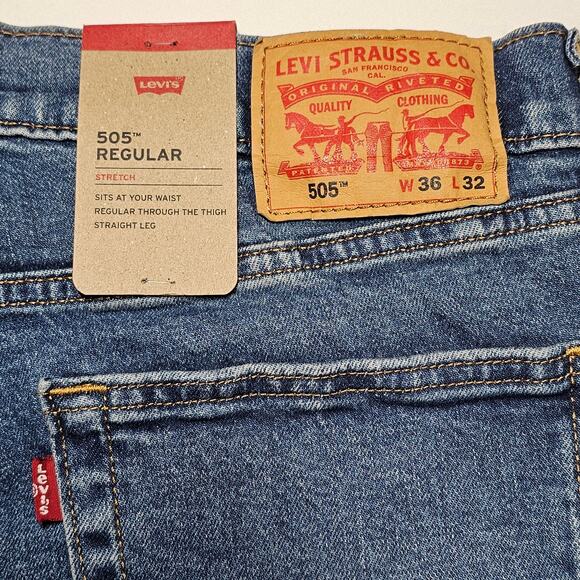 Levi's 505 Regular Straight Leg 36x32 NWT - Picture 5 of 9